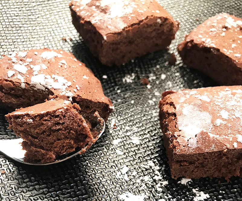 Gâteau au chocolat sans gluten à la courgette